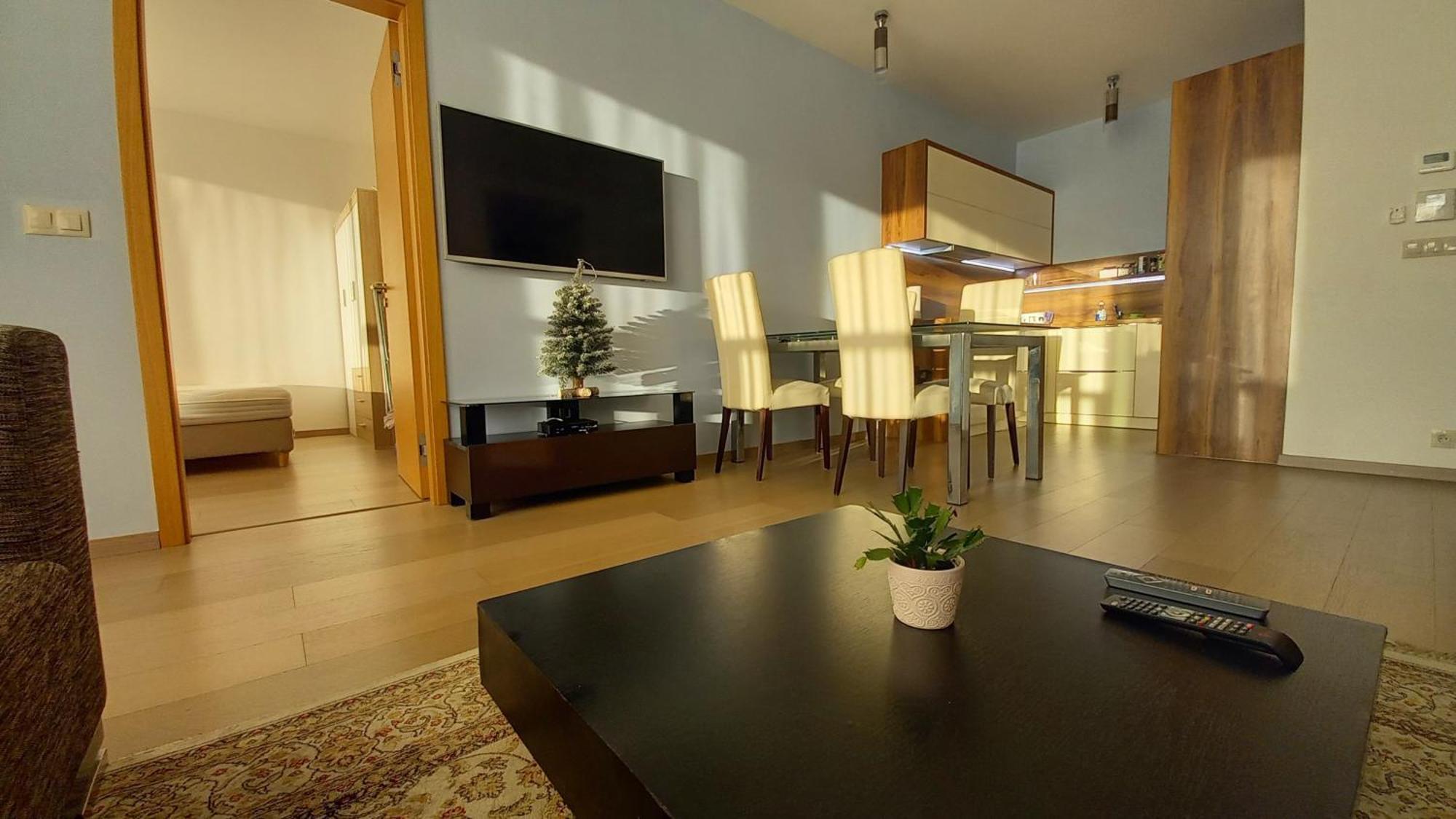 Panorama City - Spacious Apartment Near Eurovea Bratislava Exterior photo